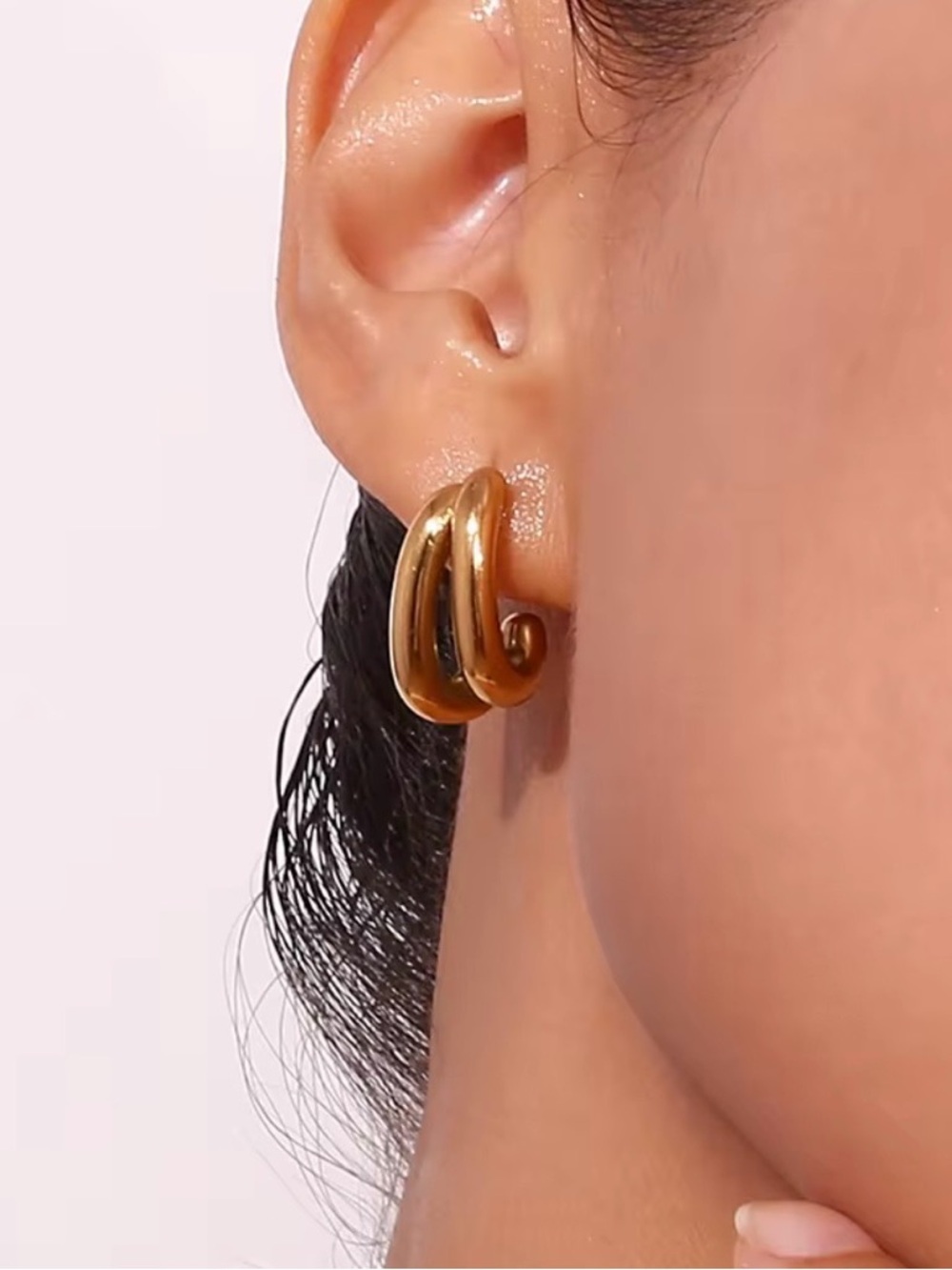 Classic Gold Double Hoop Earrings 
Stainless Steel
Waterproof